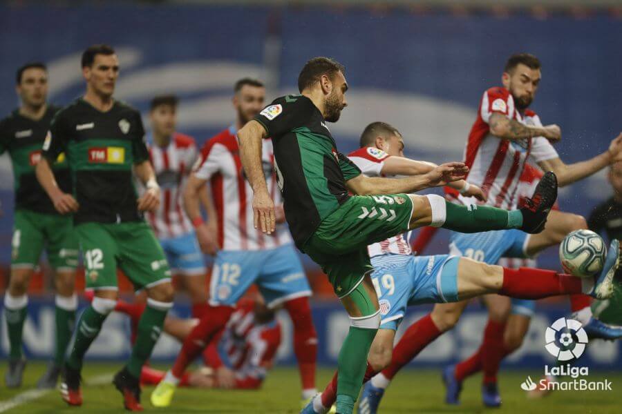 Partido entre Lugo y Elche en el Anxo Carro / LFP